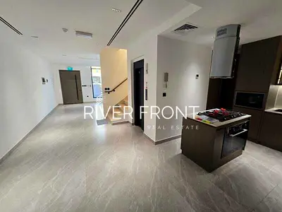 Luxury Villa | Spacious Layout | 4 BED + MAID ROOM