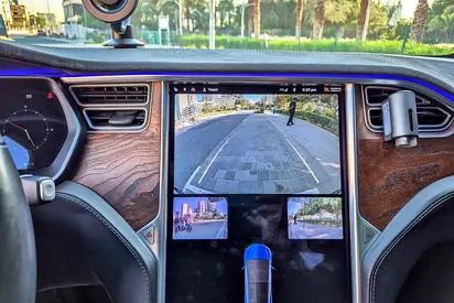 2017 Tesla MODEL X — миниатюра 15