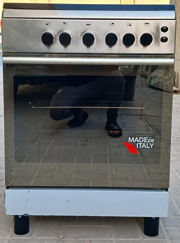 Brand BOMPANI 60X60 gas cooker with 4burners