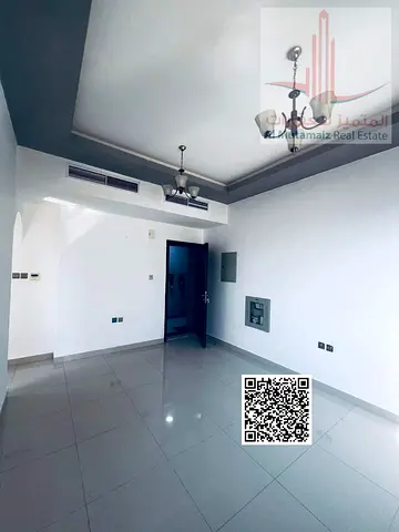 للإيجار السنوي شقة غرفة وصالة بتكييف مركزي وموقع استراتيجي في النعيمية بسعر مميز 25000