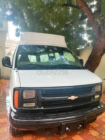 Chevrolet CSV CR8 2000 Regional Specs - Rare Classic Enthusiast Car