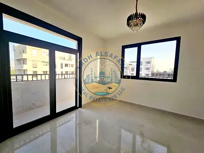 شقة جديدة تماماً بغرفة نوم واحدة مع شرفة