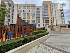 1-bedroom with balcony | Uptown | Gym+pool | Bridge building