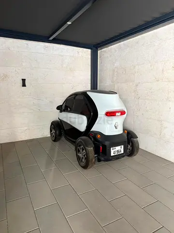 2019 Renault Twizy | Eco-Friendly Electric City Car | Korean Specs