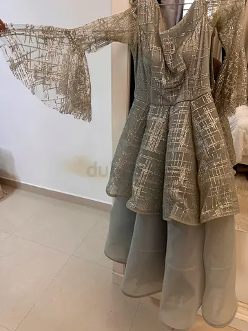 فستان
