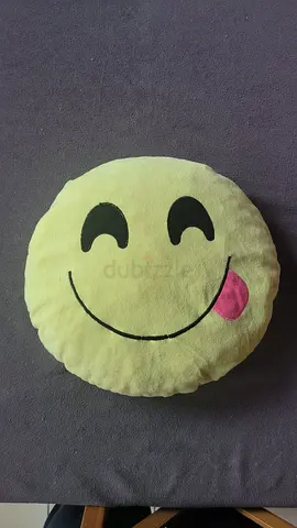 Round yellow emoji cushion/pillow - good used condition