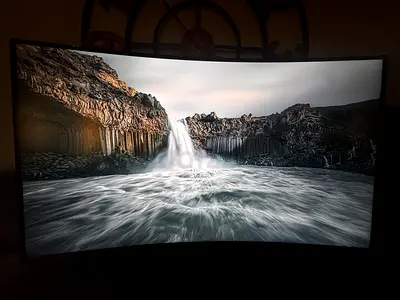 Samsung curved monitor