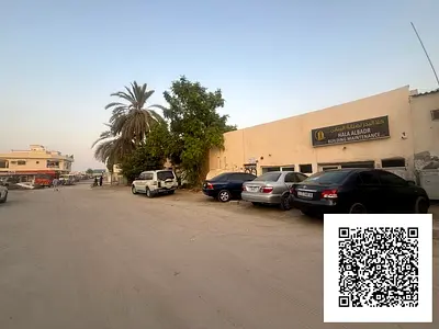 بيت تجاري للبيع ب 5 استوديهات و2 محلات