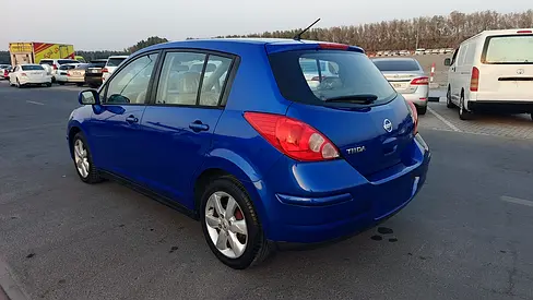 صورة مصغرة 8 لـ 2012 Nissan TIIDA