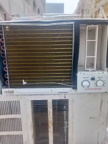 Used Window Air Conditioner Unit - Needs Repair/Cleaning
