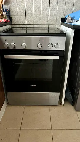 Siemens Electric Cooker with Ceramic Hob and Oven - Excellent Working Condition