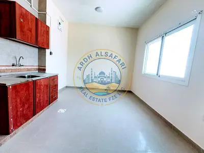 Bug studio,well maintained building near school for family only
