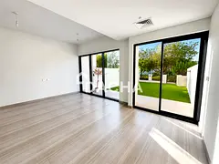NEAR SPORTS AMENITIES | VACANT | PARK BACKING
