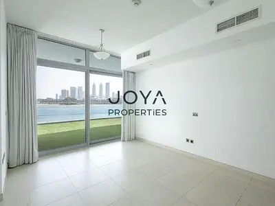 Luxury Palm Living-Azure Residence Waterfront View