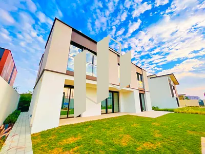 Wilds | Resale | Premium Finishes | Prime Location