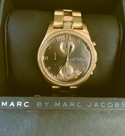 Marc by Marc Jacobs womens gold-tone chronograph watch (with box)