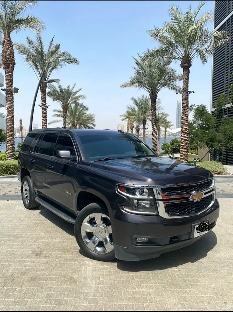 Chevrolet Tahoe 2017 — photo 1 of 5