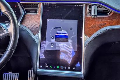 2017 Tesla MODEL X — миниатюра 14