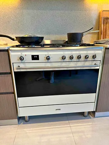 Free delivery Smeg 90cm Freestanding top Gas oven electric Cooker - Good Condition