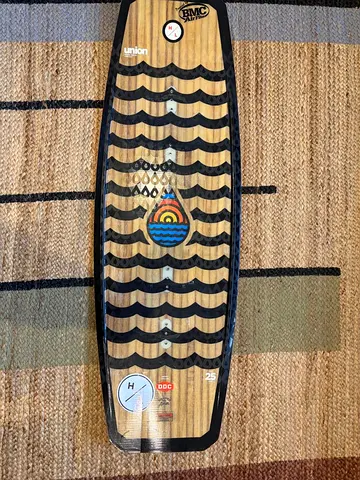 Safewake / Hyperlite Wakeboard in good condition including 2 gooey boots and system binding
