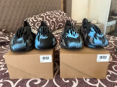 Yeezy foam runners
