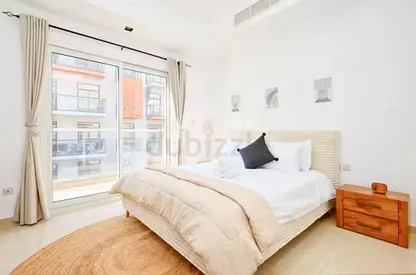 Room for rent in villa JVC