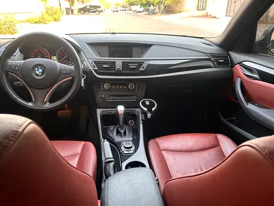 2011 BMW X1 照片 8