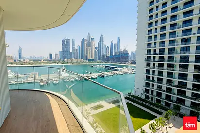 Sea View | Beach access | Renovated | Vacant