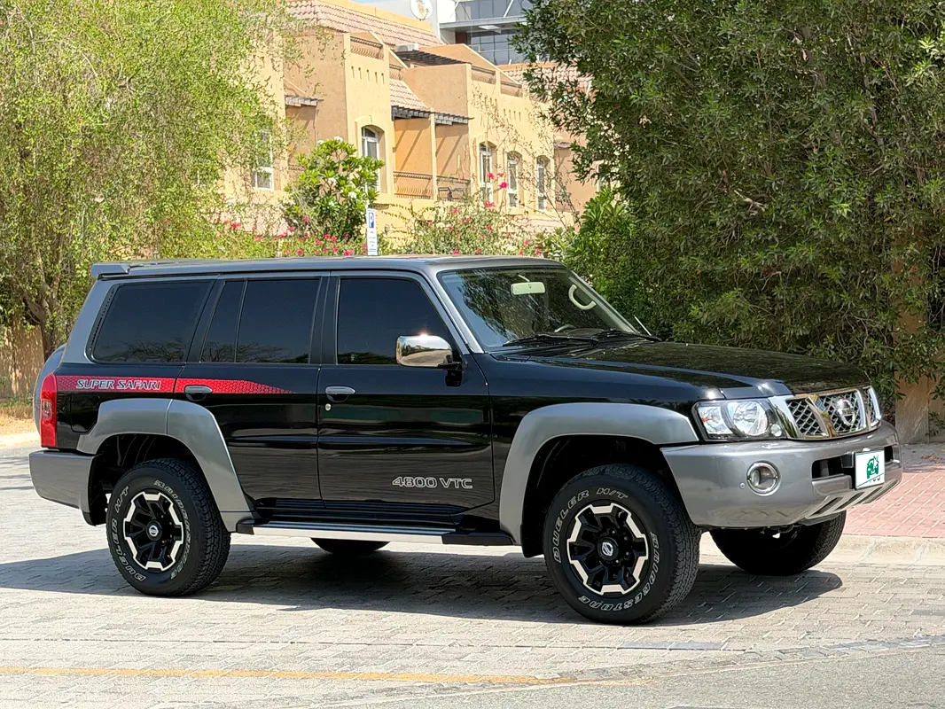 Nissan Patrol Safari 2022 — photo 1 of 18