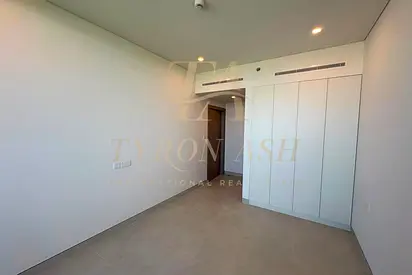 PRIME LOCATION | HIGH FLOOR | GOLF VIEW