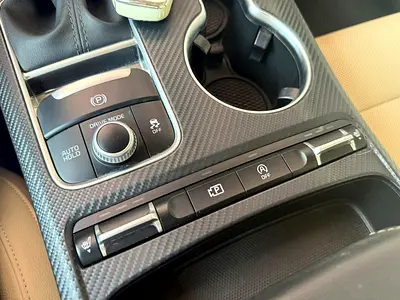 صورة 7 لـ 2023 KIA STINGER