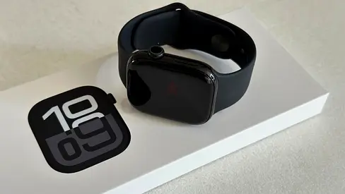 Apple Watch Series 10 (Space Black) with Sport Band - Good Condition