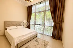 Spacious | 3BR Townhouse with Private Garden