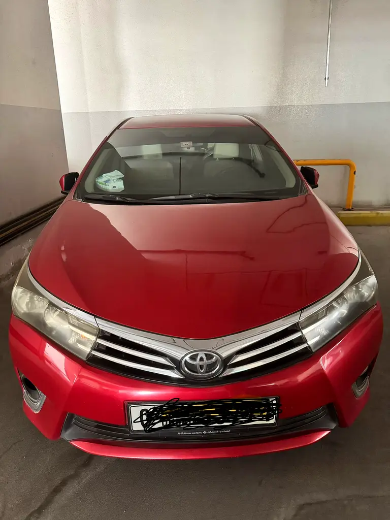 Toyota Corolla 2015 — photo 1 of 7
