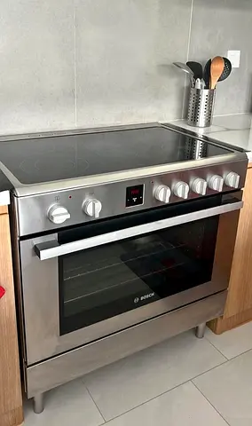 Bosch electric cooker 90 by 60 cm