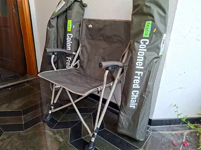 3 camping chairs colonel Fred brand