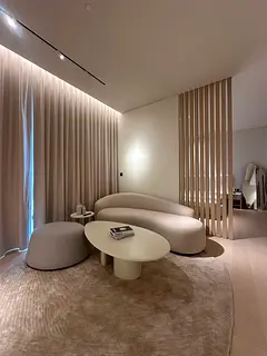 Fully furnished 1BR | Designer renovation | Luxury waterfront living