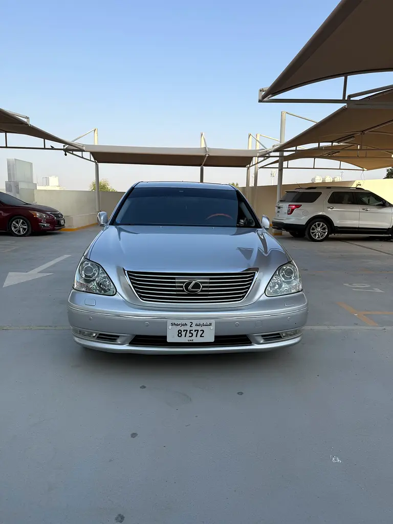 Lexus LS-Series 2006 — photo 1 of 19