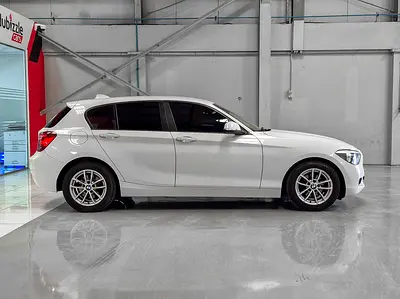 صورة 4 لـ 2013 BMW 1-SERIES