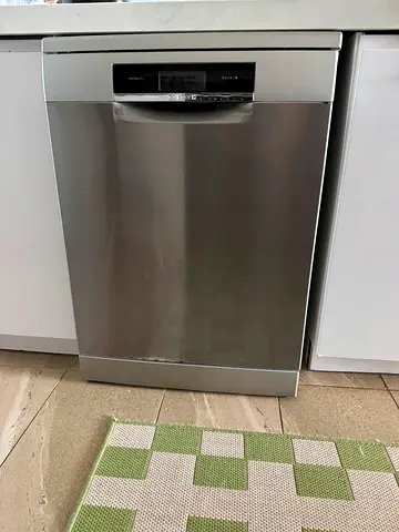 The quiet Dishwasher Bosch stainless steel