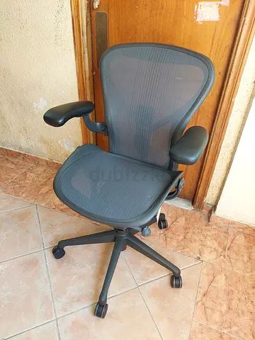 Model New REMASTERED V2 Version Herman Miller AERON Chair Fully Adjustable Size B Graphite