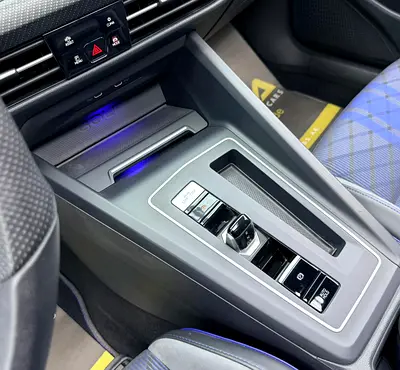 صورة 16 لـ 2022 Volkswagen GOLF R