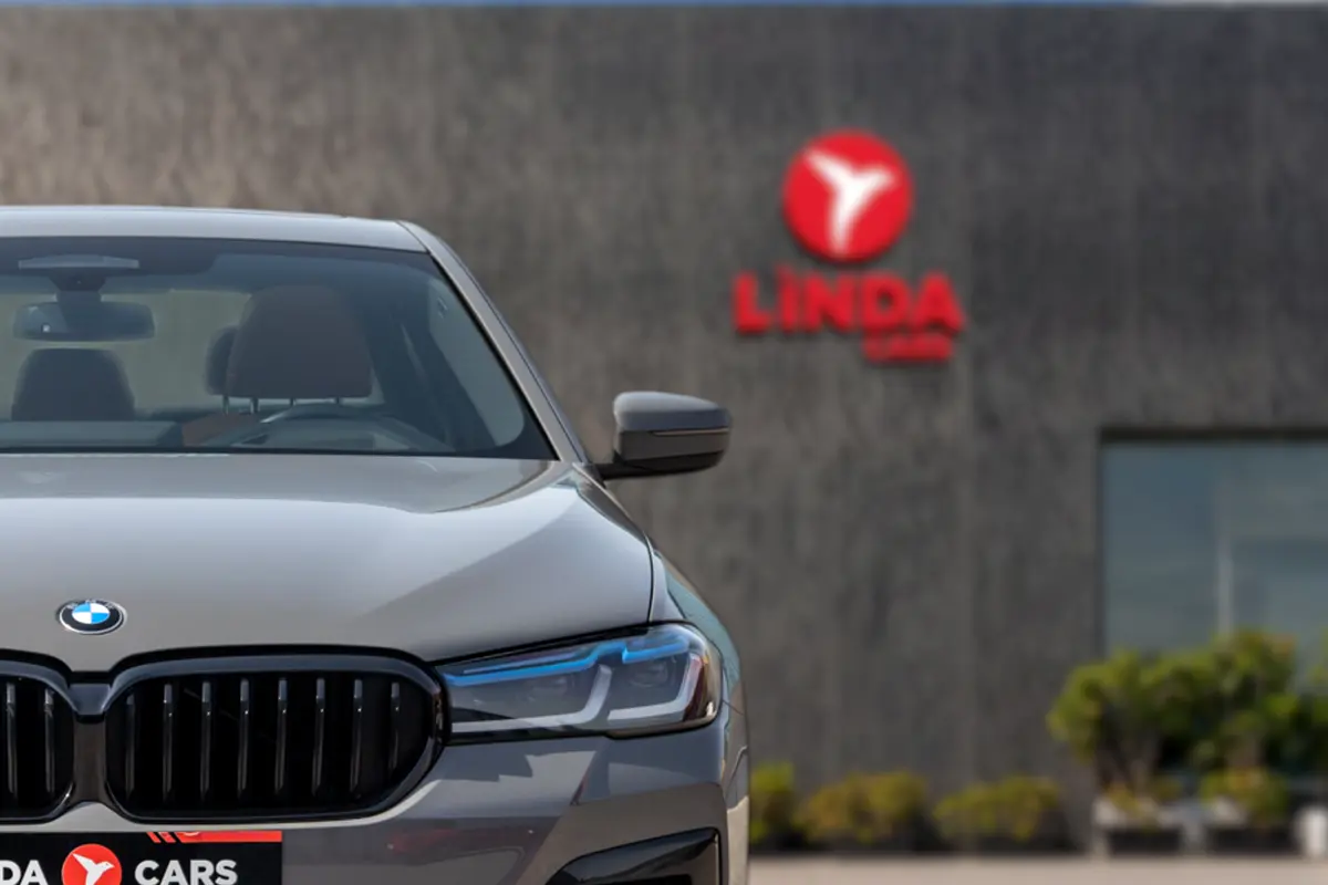 BMW 5-Series 2023