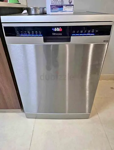 Siemens iq 300 stainless steel dishwasher - good condition