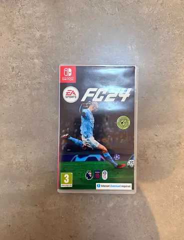 Nintendo switch - EA FC 24 urgent sale- Football