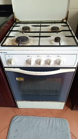 Used Indesit 4-Burner Gas Stove with Oven - Working Condition