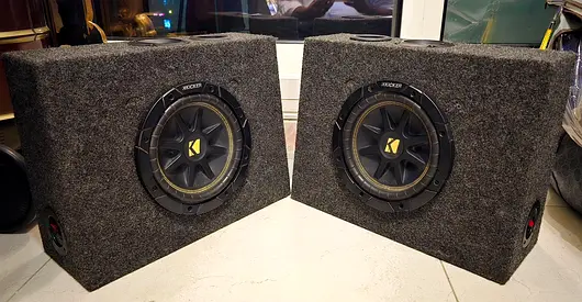 Kicker 10C84 - 8 inch pair with good box