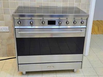Free delivery Smeg brand Indection cooker 90x60 cm