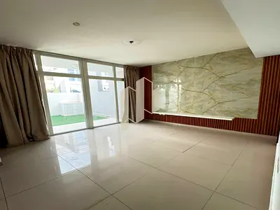 Prime Deal! | Spacious 3 Bed Villa | 2 cheques