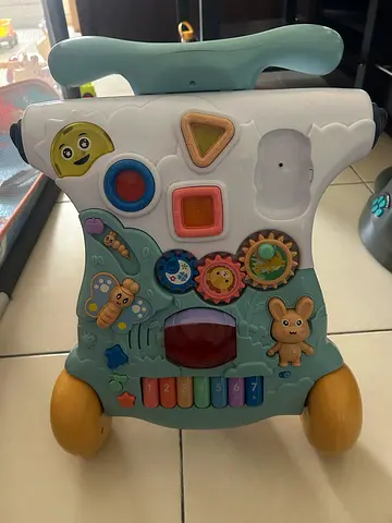 Baby Walker with Interactive Toys and Sound - Good Condition - Age (6 - 12 months)
